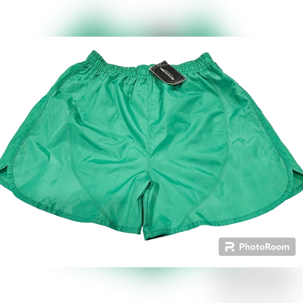 PrettyLittleThing Bright Green Mom Shorts Sz12